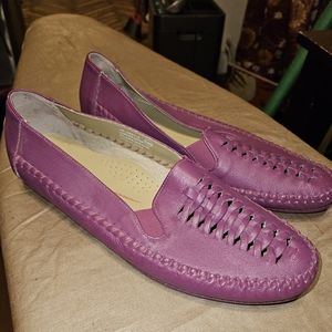 Comfortview Purple Genuine Leather Loafers Women's Size 12